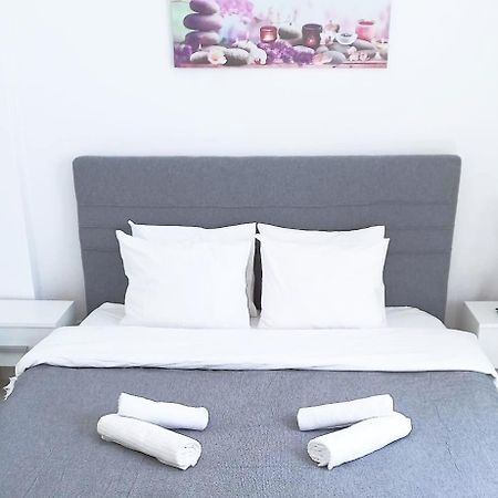 Apartment In The Center Of Atenas Exterior foto