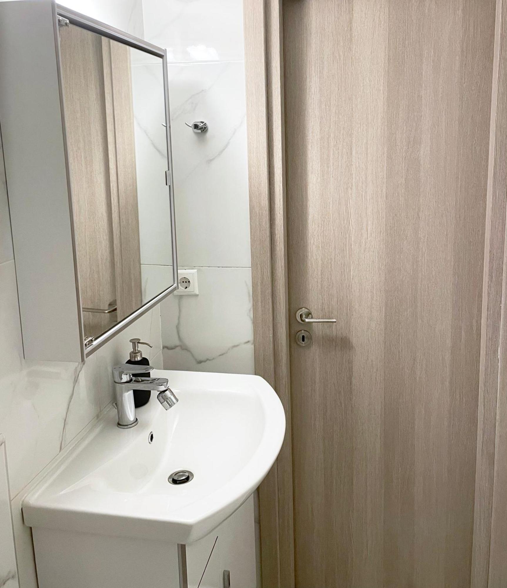 Apartment In The Center Of Atenas Exterior foto